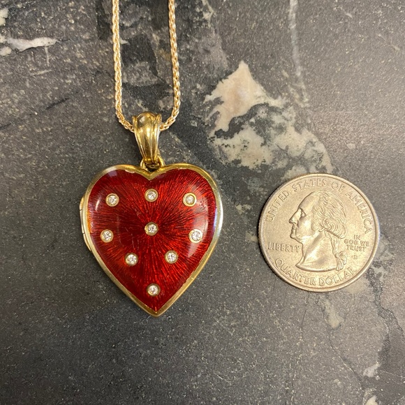 Diamond Lacquered Heart Locket - Picture 5 of 7